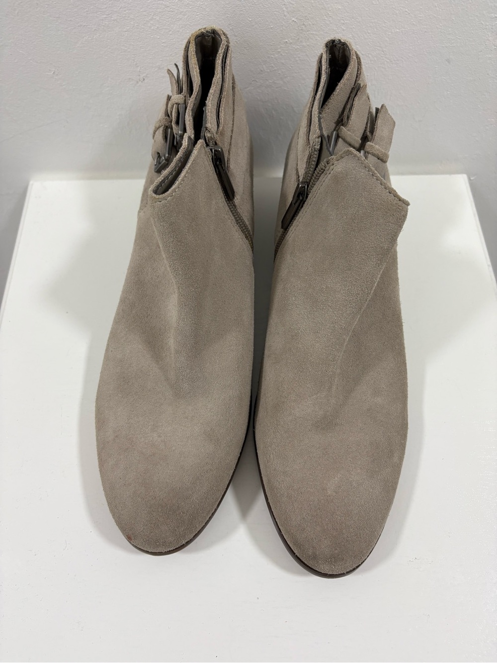 Sam Edelman Women’s Taupe Suede Ankle Boots - Sleek Zip Design size 9